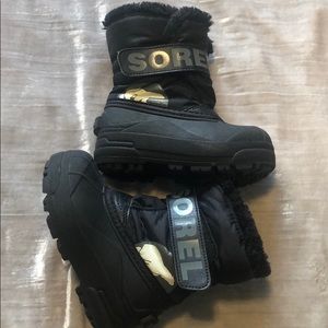 Unisex winter boots